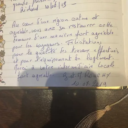 Casa de Férias Maison Auvergnate De Maitre Authentique *